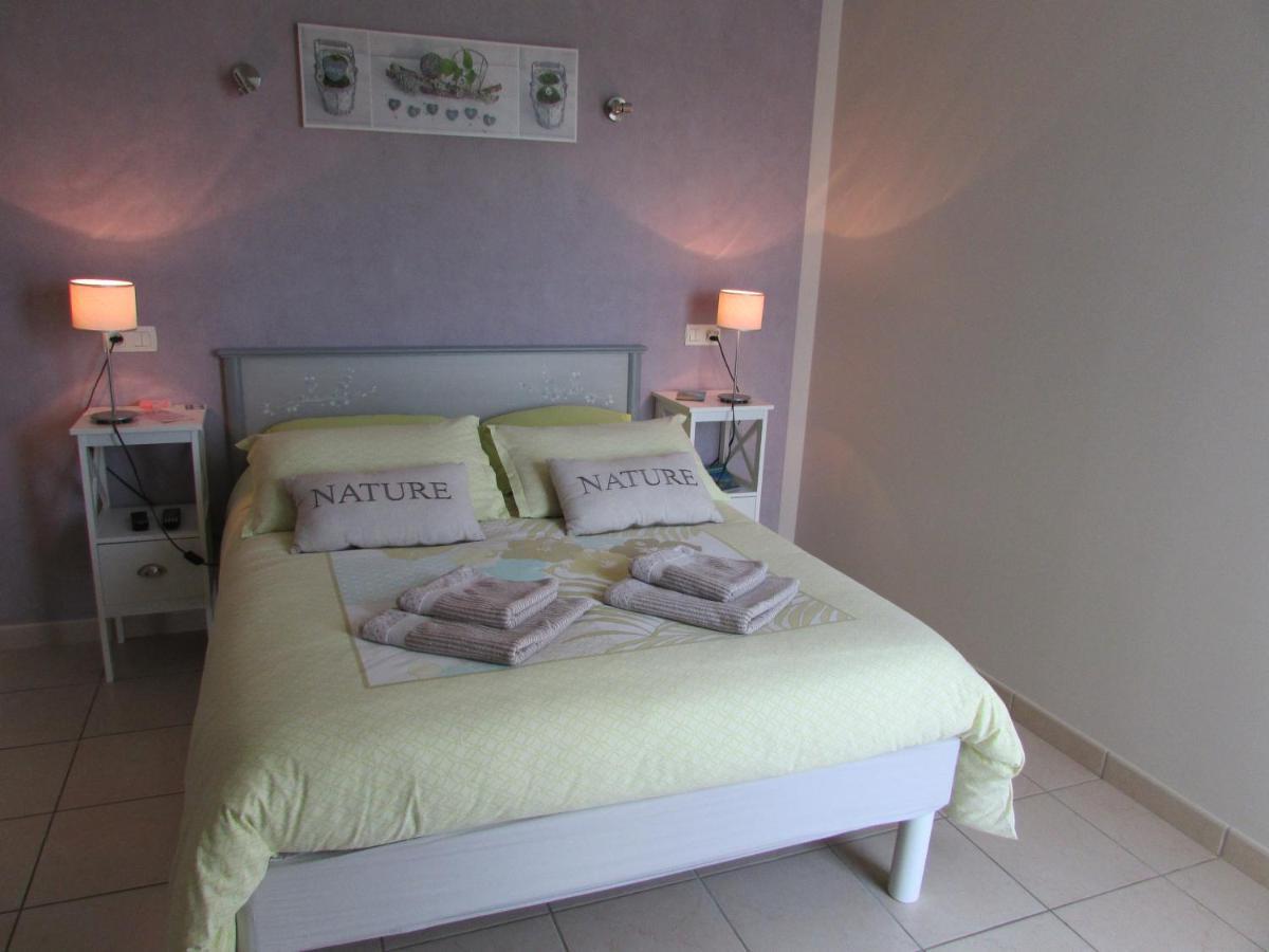 Chambre D'Hotes La Basse Gougeonniere Neuvy-en-Mauges 외부 사진